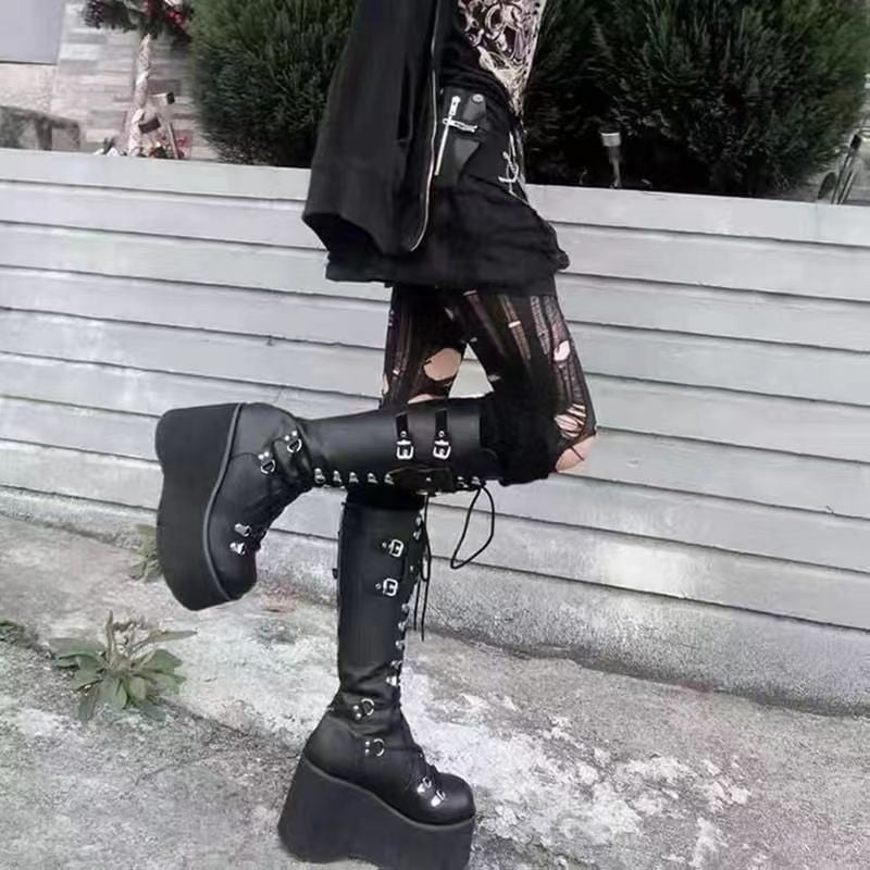 Dark Punk Round Toe Boots